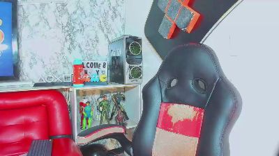 Suzume_mendez live cam on Cam4