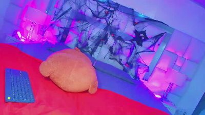 Suzume_mendez live cam on Cam4