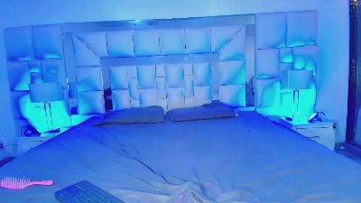 Suzume_mendez live cam on Cam4