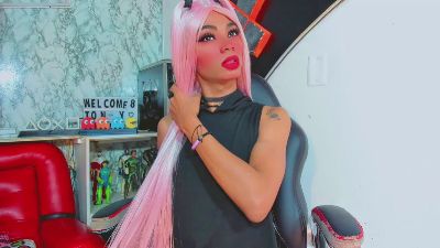 Suzume_mendez live cam on Cam4