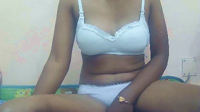 SuzyQueen live cam on Cam4