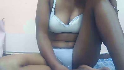 SuzyQueen live cam on Cam4