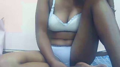 SuzyQueen live cam on Cam4