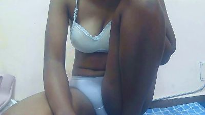 SuzyQueen live cam on Cam4