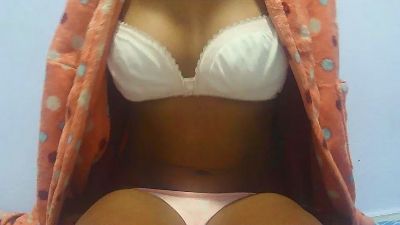 SuzyQueen live cam on Cam4