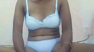 SuzyQueen live cam on Cam4