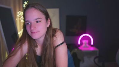SuzySKy live cam on Cam4