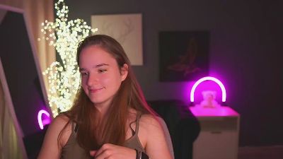 SuzySKy live cam on Cam4