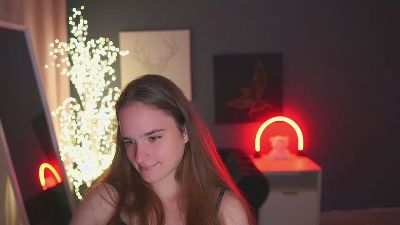 SuzySKy live cam on Cam4