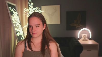 SuzySKy live cam on Cam4