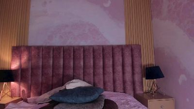 Suzy_Lee live cam on Cam4