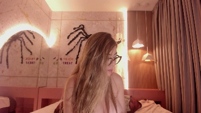 Suzy_Lee live cam on Cam4