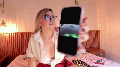 Suzy_Lee live cam on Cam4