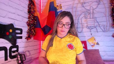 Suzy_Lee live cam on Cam4