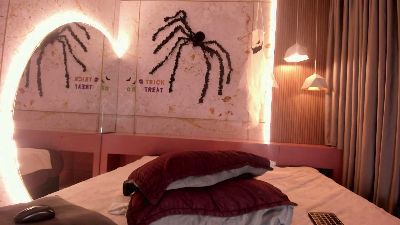 Suzy_Lee live cam on Cam4