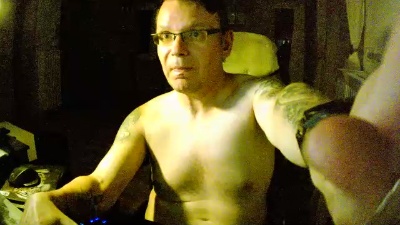 Sven785Phil live cam on Cam4