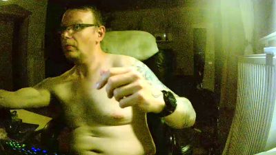 Sven785Phil live cam on Cam4