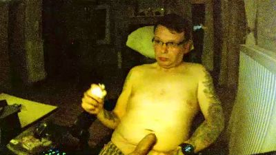 Sven785Phil live cam on Cam4