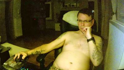 Sven785Phil live cam on Cam4