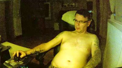Sven785Phil live cam on Cam4