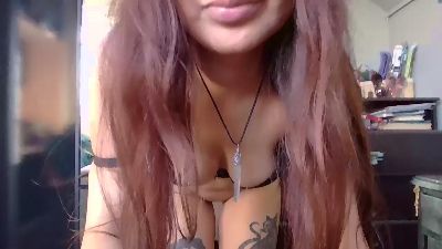 Sweet33honey live cam on Cam4