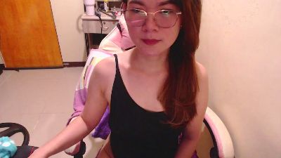 SweetLilah live cam on Cam4