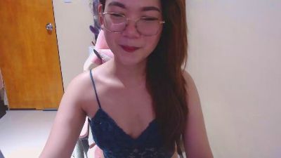SweetLilah live cam on Cam4