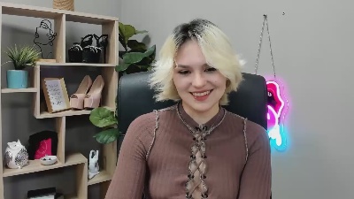 SweetLilyxo live cam on Cam4