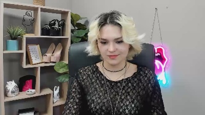 SweetLilyxo live cam on Cam4