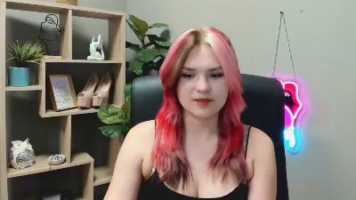 SweetLilyxo live cam on Cam4
