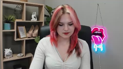 SweetLilyxo live cam on Cam4