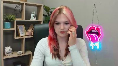SweetLilyxo live cam on Cam4