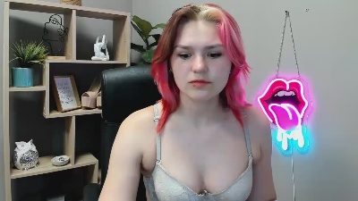 SweetLilyxo live cam on Cam4