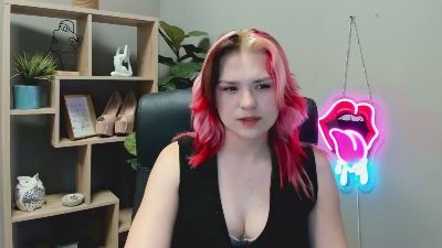 SweetLilyxo live cam on Cam4