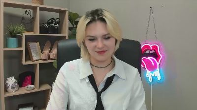 SweetLilyxo live cam on Cam4