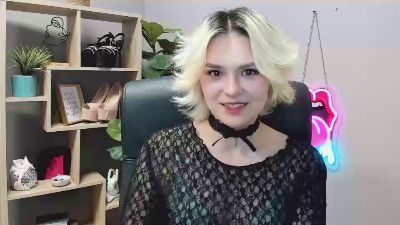 SweetLilyxo live cam on Cam4