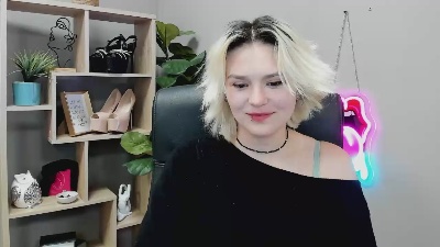 SweetLilyxo live cam on Cam4