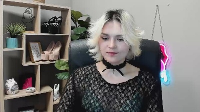 SweetLilyxo live cam on Cam4