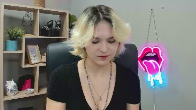 SweetLilyxo live cam on Cam4