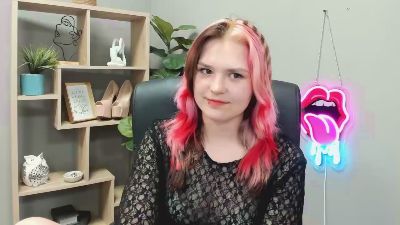 SweetLilyxo live cam on Cam4