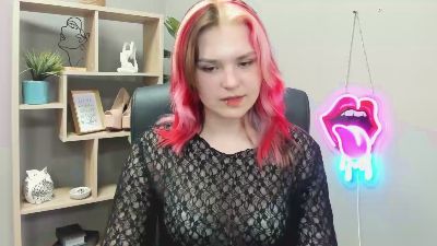 SweetLilyxo live cam on Cam4