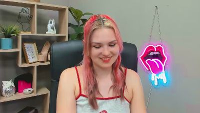 SweetLilyxo live cam on Cam4