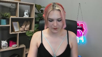 SweetLilyxo live cam on Cam4
