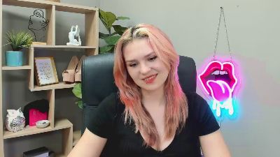 SweetLilyxo live cam on Cam4