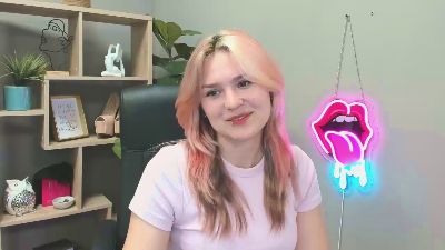SweetLilyxo live cam on Cam4