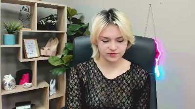 SweetLilyxo live cam on Cam4