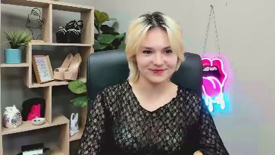 SweetLilyxo live cam on Cam4