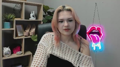 SweetLilyxo live cam on Cam4