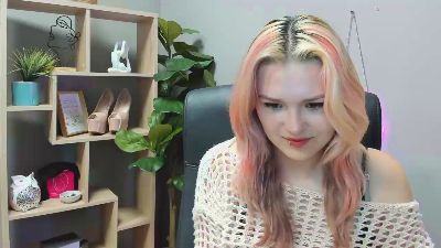 SweetLilyxo live cam on Cam4