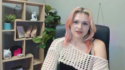SweetLilyxo live cam on Cam4